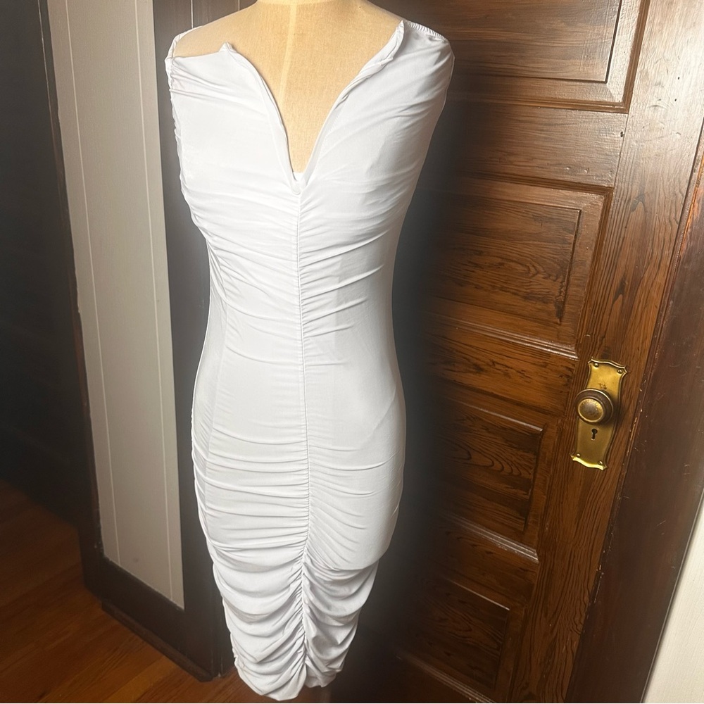 Femme Luxe Elegant White Ruched Dress‎ Bodycon Sz 8 Party Cocktail Strapless NWT